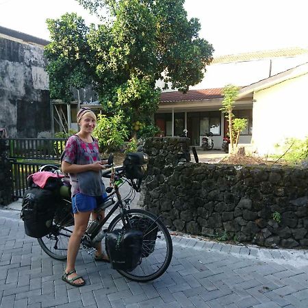 Srikaloka 12 Kostel - for Female&Couple Leilighet Yogyakarta Eksteriør bilde