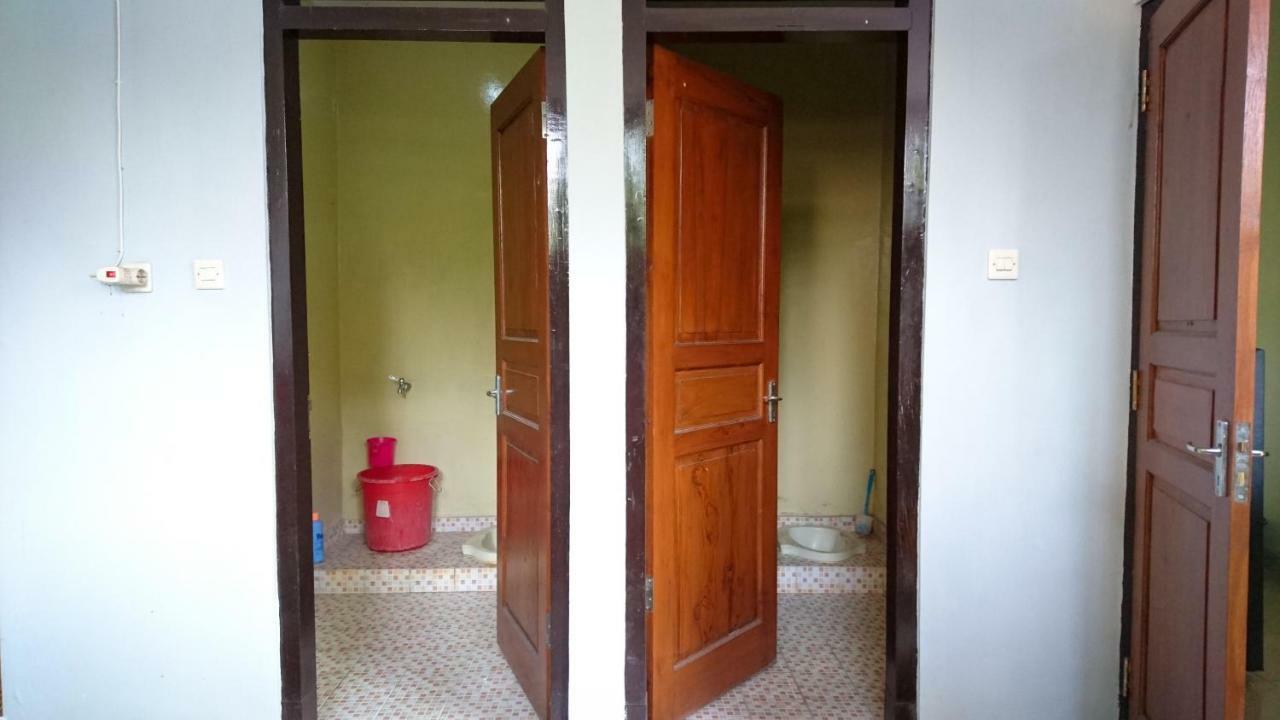 Srikaloka 12 Kostel - for Female&Couple Leilighet Yogyakarta Eksteriør bilde